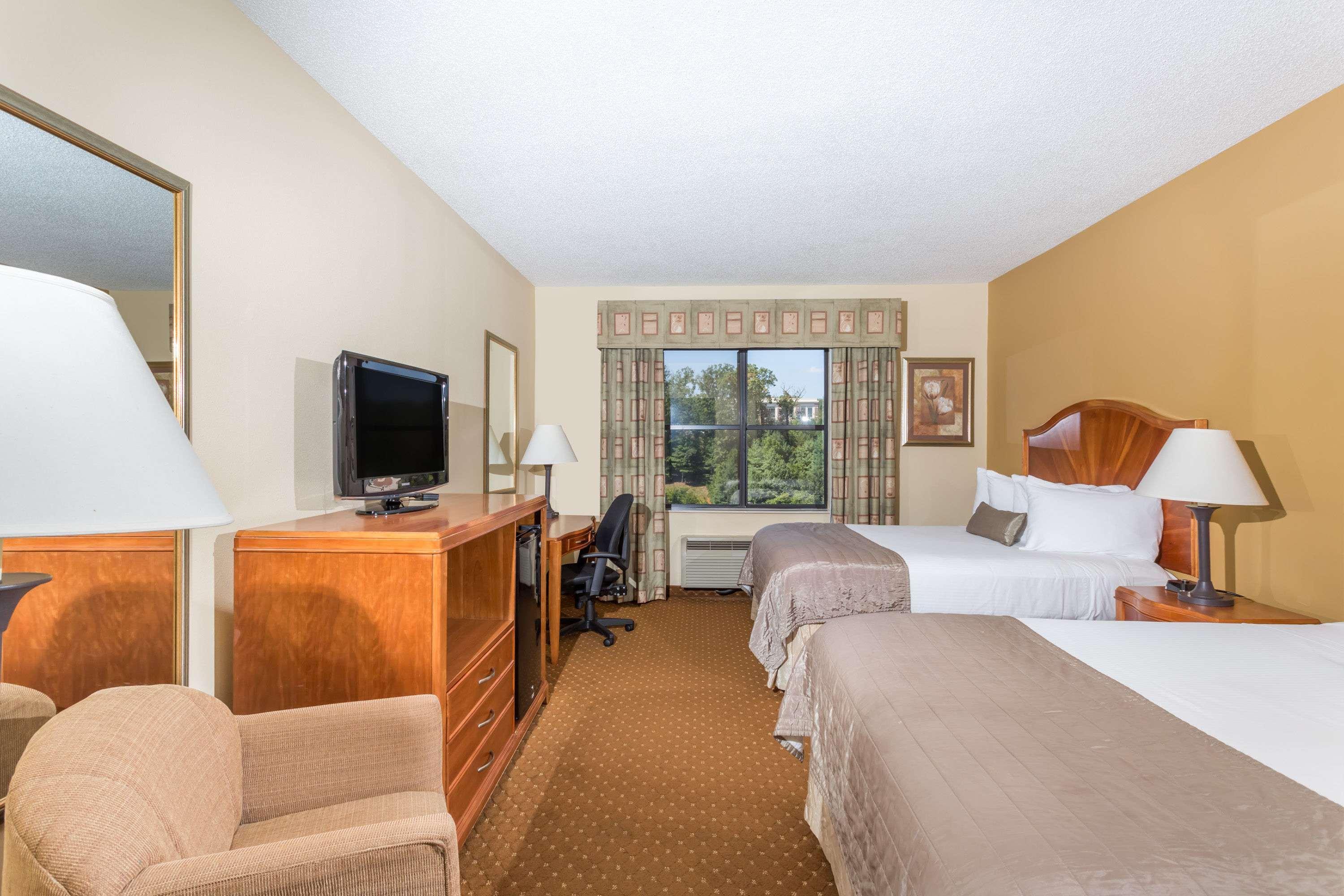 Baymont By Wyndham Asheville/Biltmore Экстерьер фото