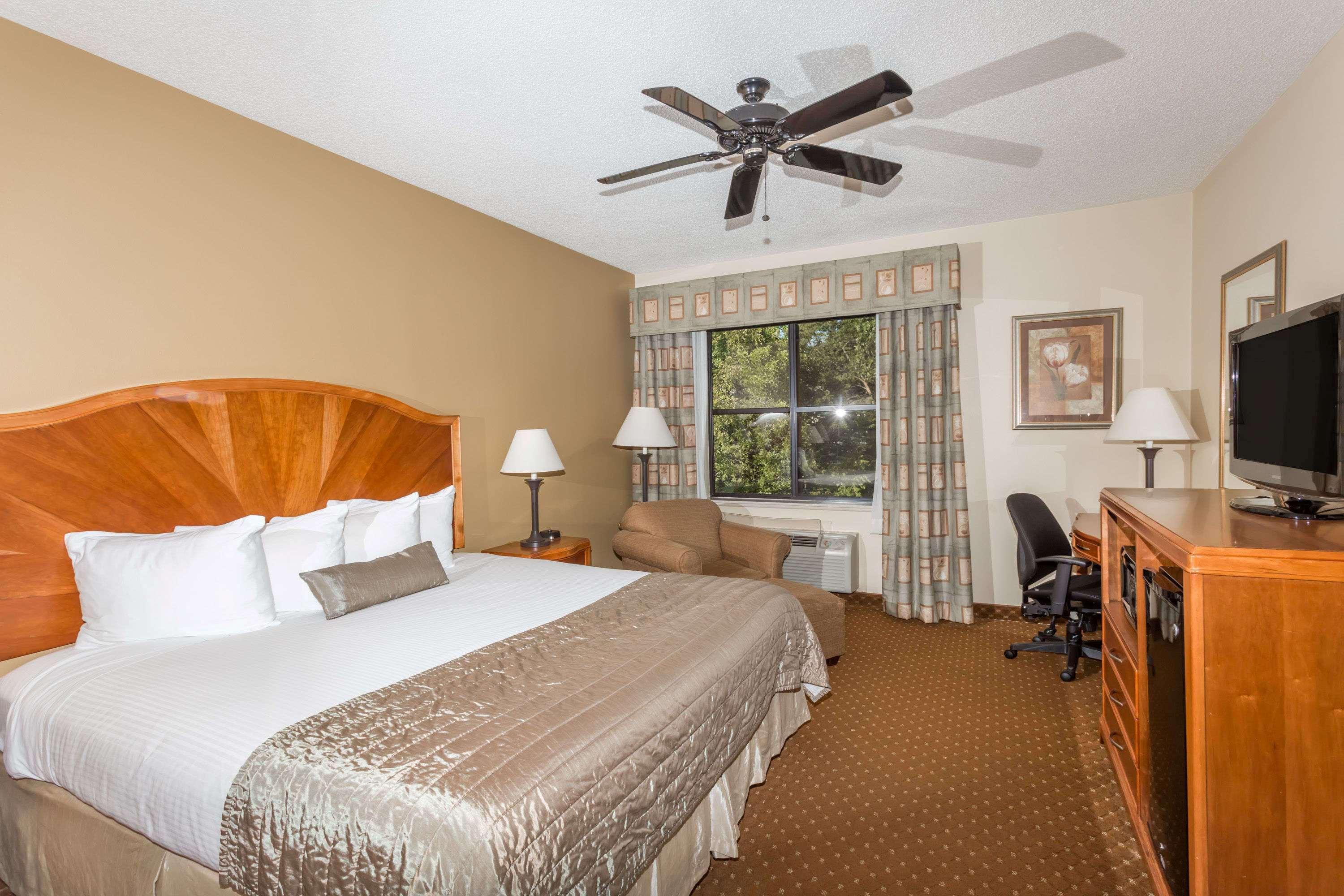 Baymont By Wyndham Asheville/Biltmore Экстерьер фото