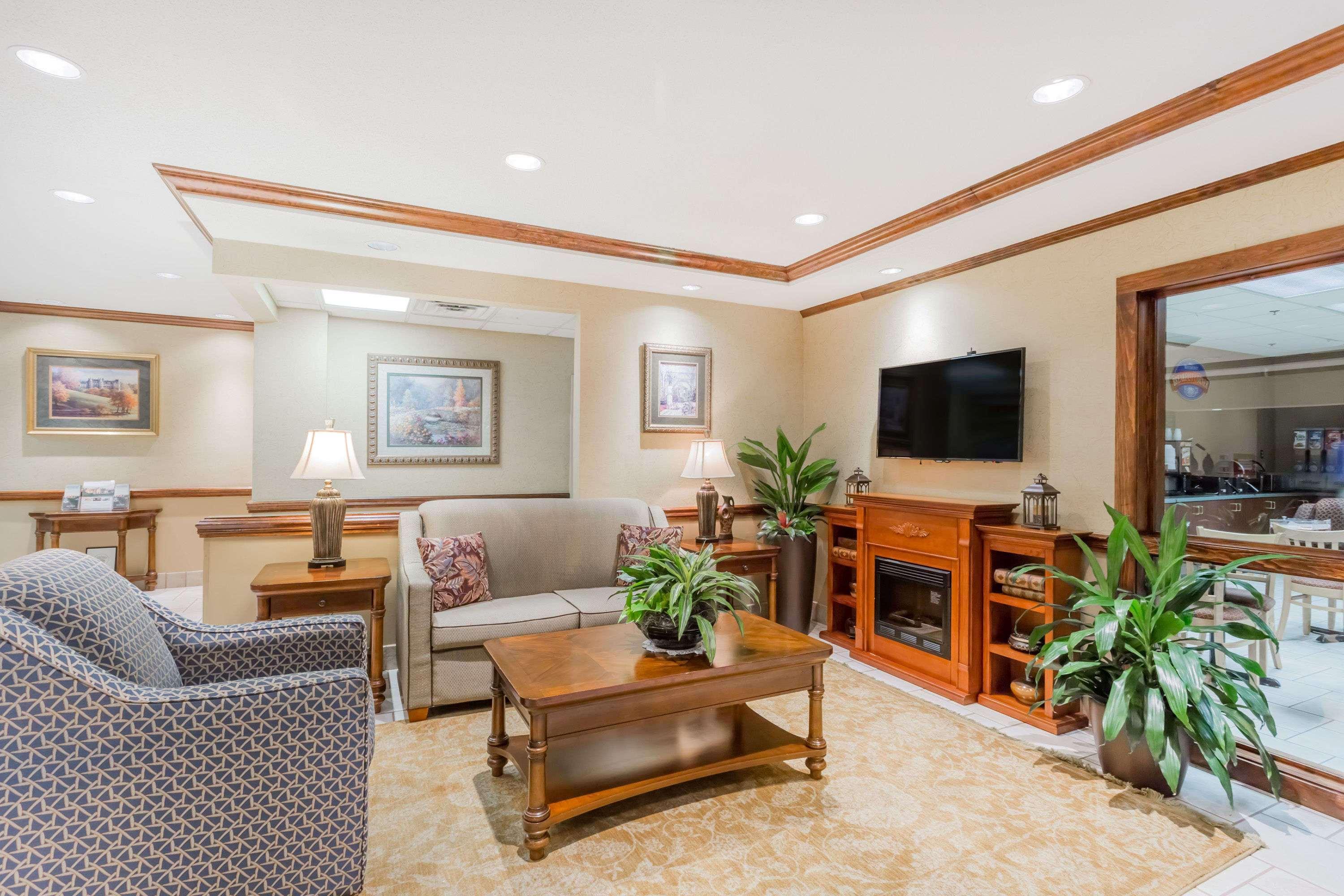 Baymont By Wyndham Asheville/Biltmore Экстерьер фото